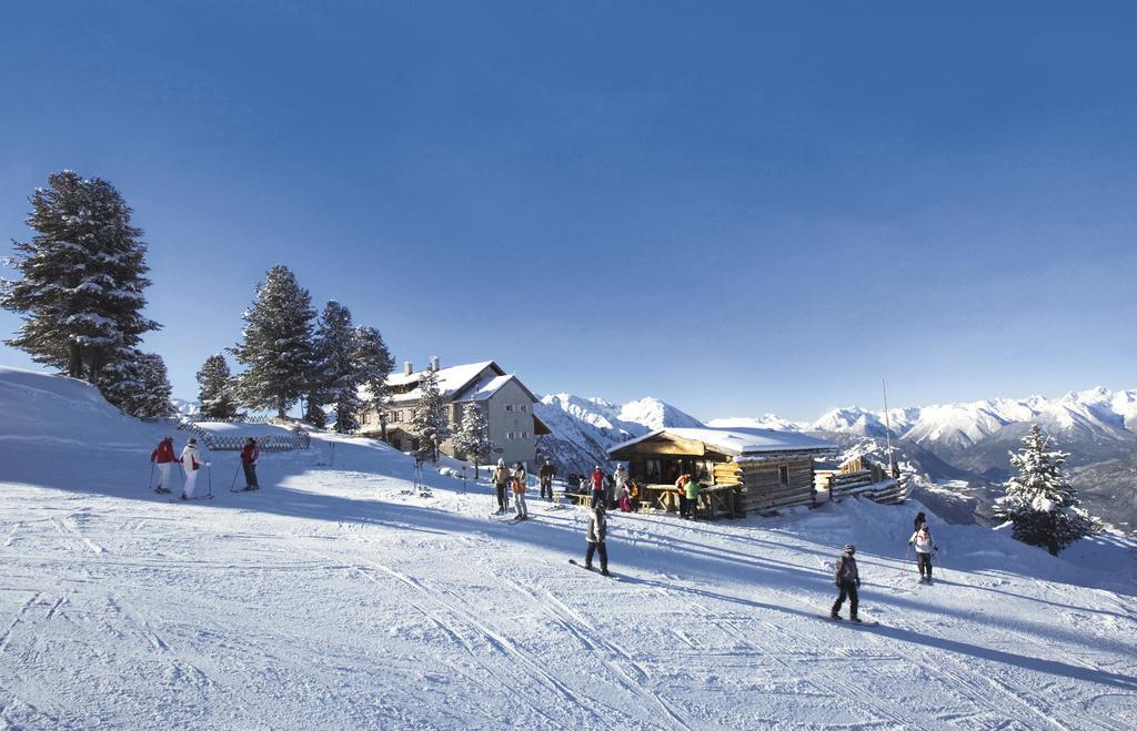 Hotel Haus Alpenglühn Sautens Exterior foto